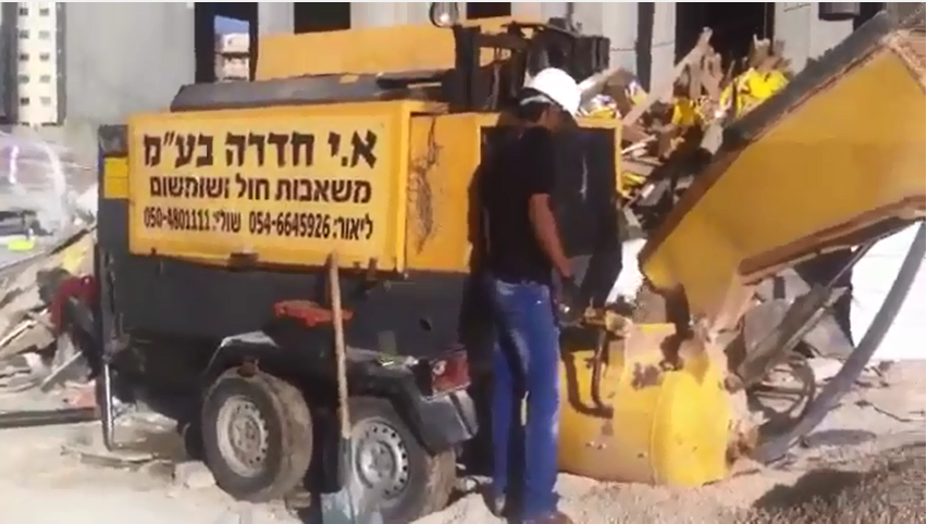Sand Pumps in action  