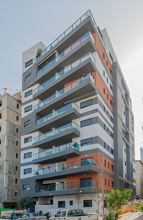 ארביב פנדגיר AP-Investments - המעגל 42 רג