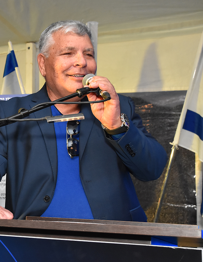 אבו יחיאל – חברה לבנין בע״מ - יחיאל אבו בטקס הנחת אבן פינה לקריית הייטק אבו יחיאל – חברה לבנין בע״מ - יחיאל אבו בטקס הנחת אבן פינה לקריית הייטק