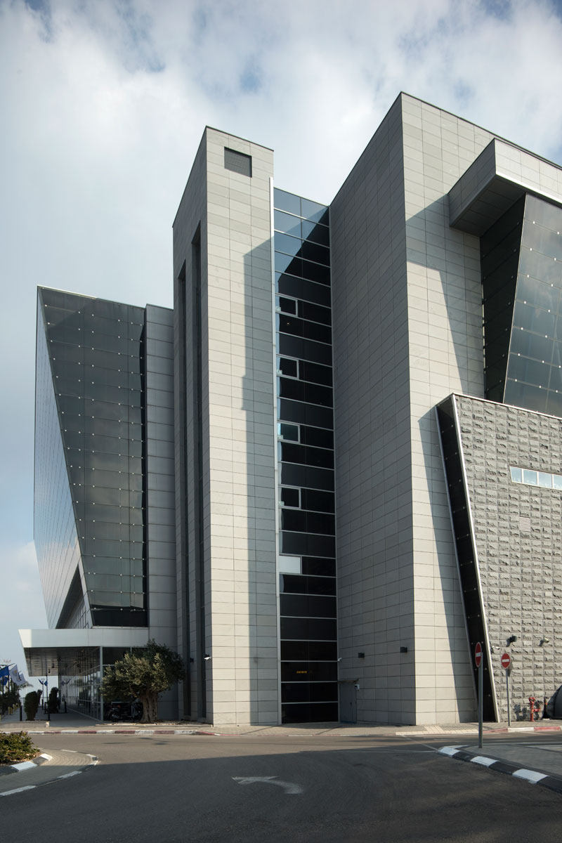 Gordon Architects and Urban Planners Ltd. - Food Center, Upper Nazareth