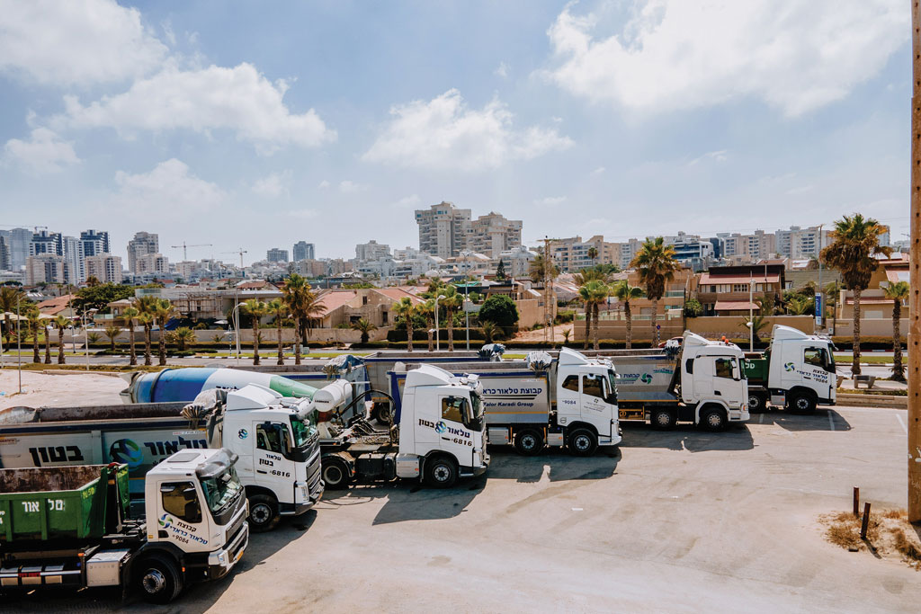 קבוצת טלאור כראדי בע"מ - 4