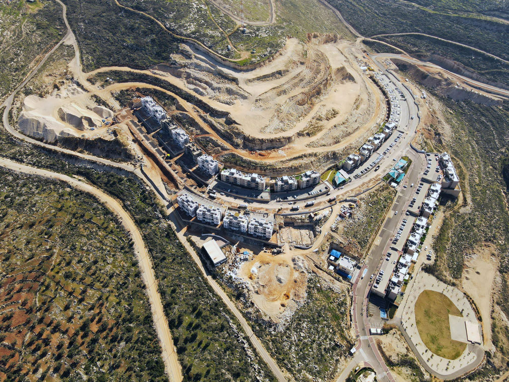 הרי זהב - 4 הרי זהב - 4