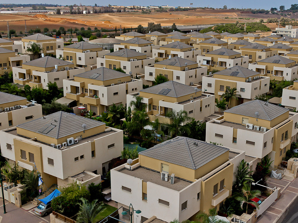 קבוצת אקרשטיין בע"מ - רעפים קבוצת אקרשטיין בע"מ - רעפים