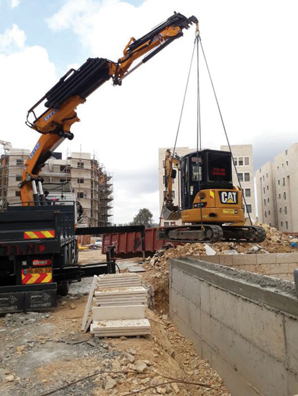 A. Gali The Constructions Materials Center - 1