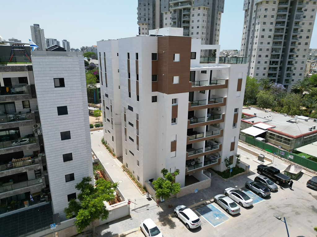 רוס גרין בע"מ - הזמיר 2
