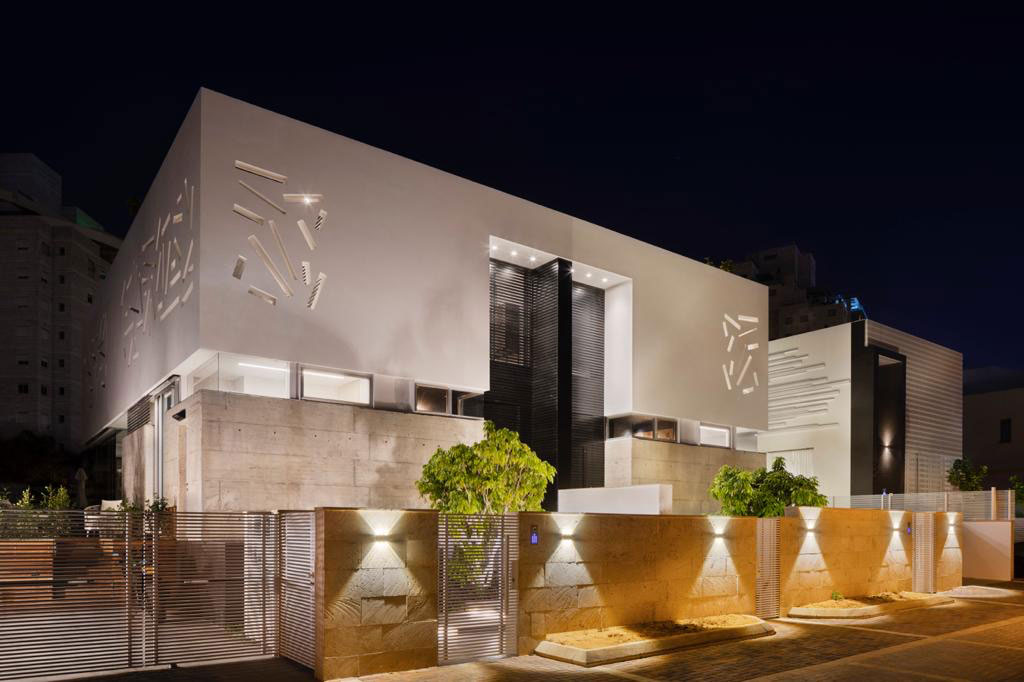 קבוצת וגה נכסים יזמות והשקעות - 4 קבוצת וגה נכסים יזמות והשקעות - 4