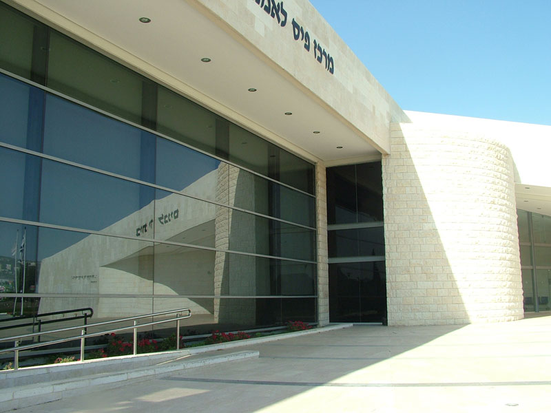 Ran Blander Architects and Town Planners Ltd. - Ran Blander Architects and Town Planners Ltd. | Yad Lebanim Pais Center