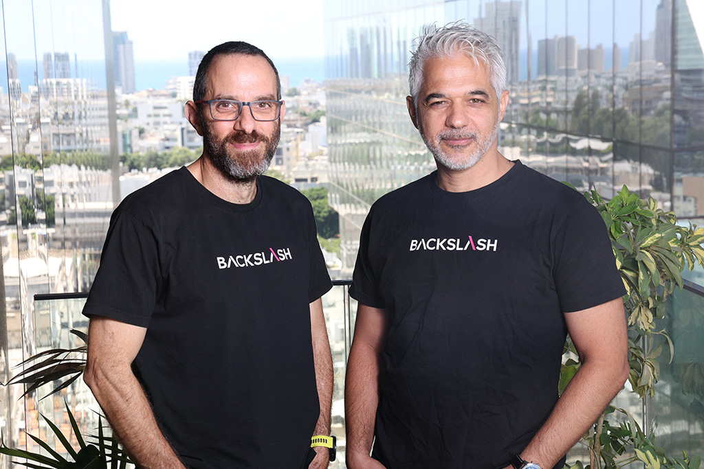 בקסלאש (Backslash) - PIC
