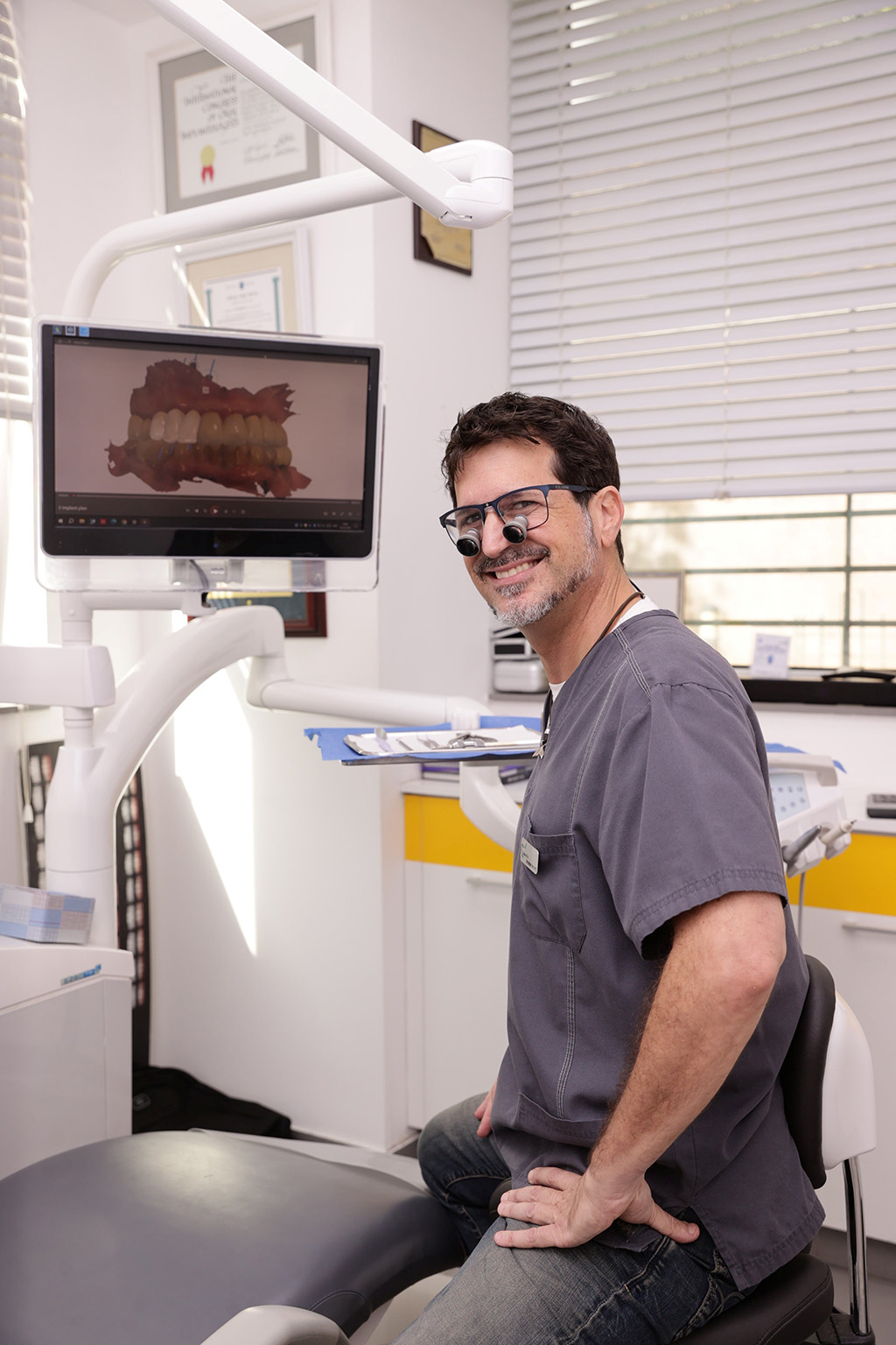 Dr. Gil Asafrana - 6