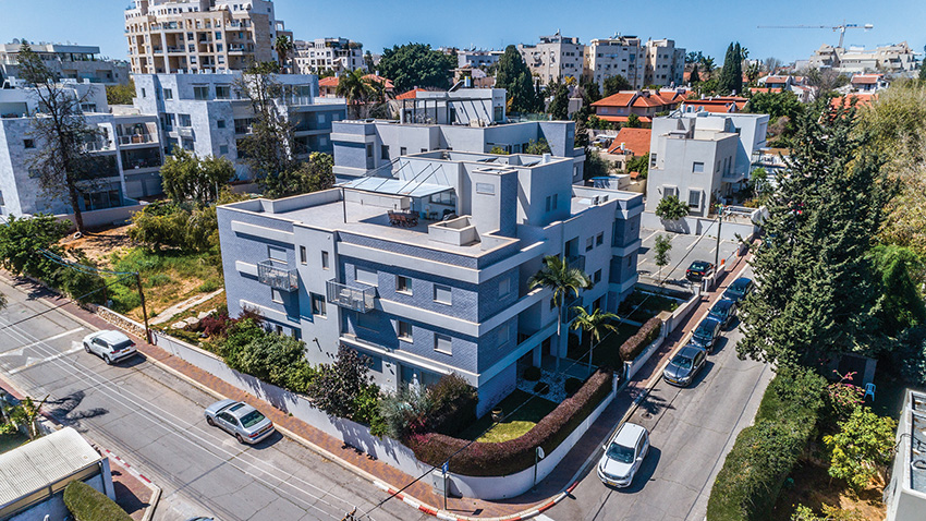 קבוצת ה.ק.ר בע"מ - 1 קבוצת ה.ק.ר בע"מ - 1