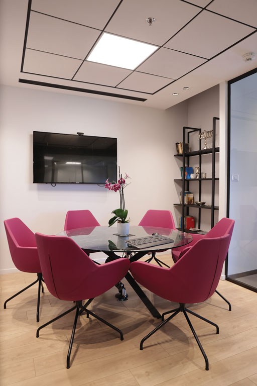 Hili Praiss Kaveh, Law Offices - 1