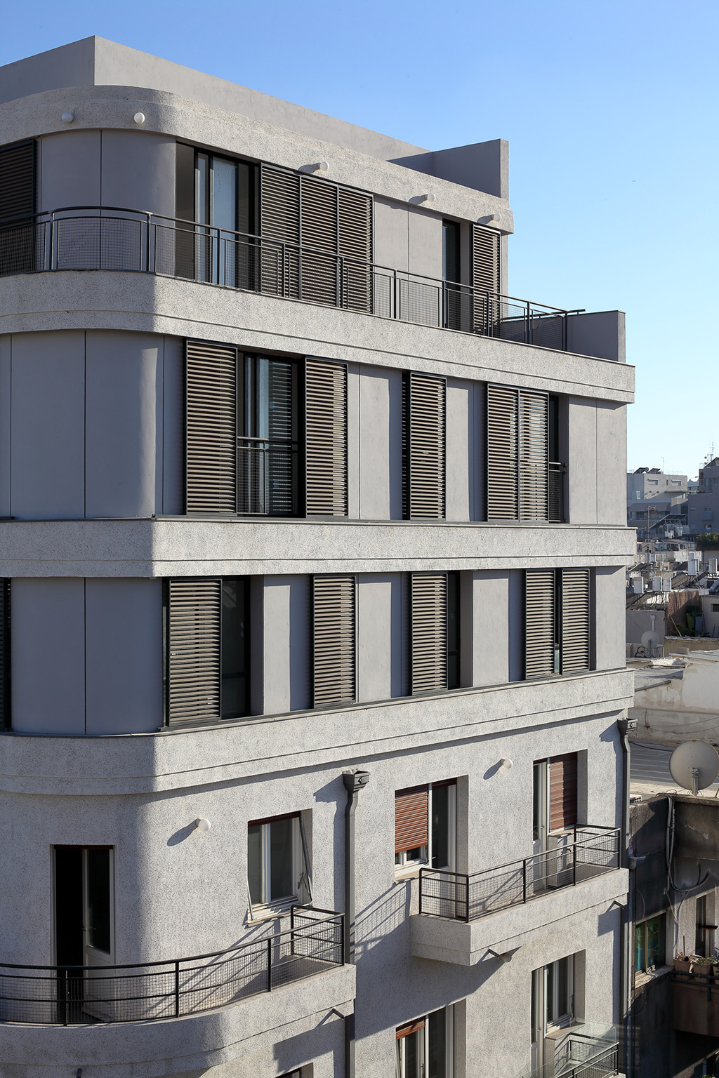 Kav HaYam Boutique Real Estate Ltd. - 32 Frenkel