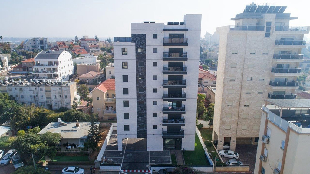 Zevik Rosenberg Kiryat Yaholom Investments Ltd. - 5