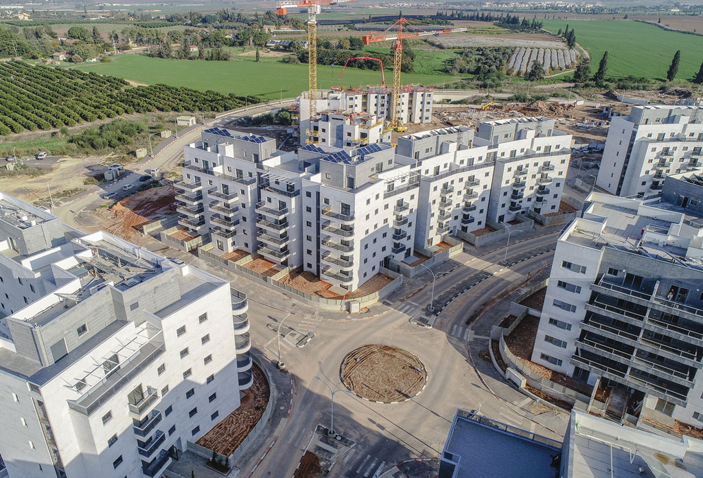 קבוצת בראל - 3 קבוצת בראל - 3