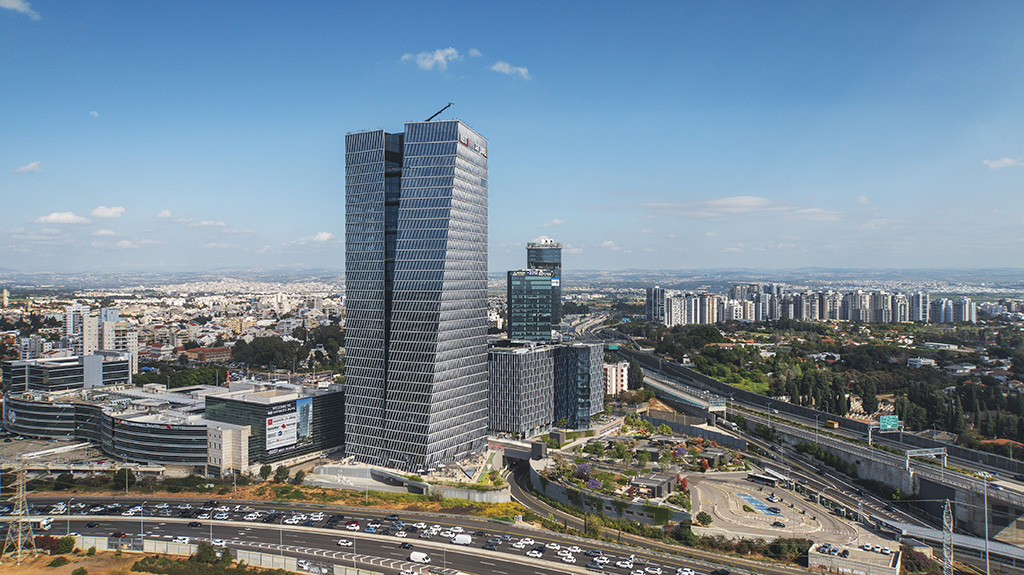 Saan Zahav - "Infinity Park", Raanana Junction