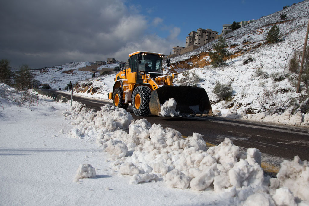 Netivei Israel - National Transport Infrastructure Company Ltd. - Road maintenance works in stormy weather