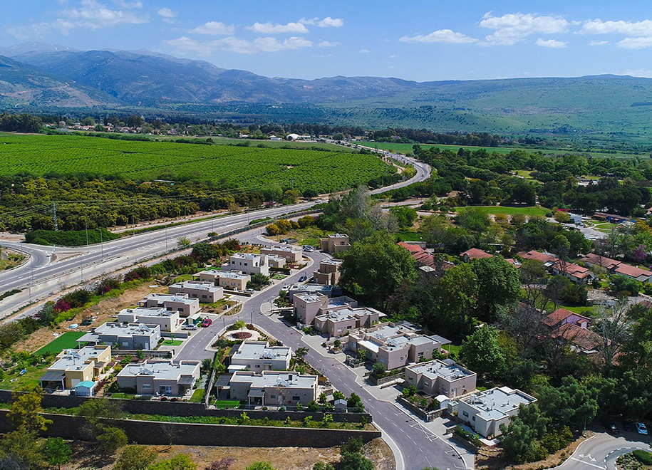 Rimonim - The River Banks, Kibbutz HaGoshrim