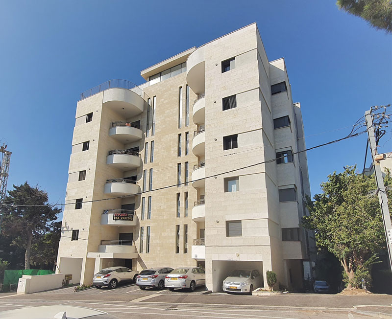 סימונה סורין אחזקות בע"מ - יערות 23