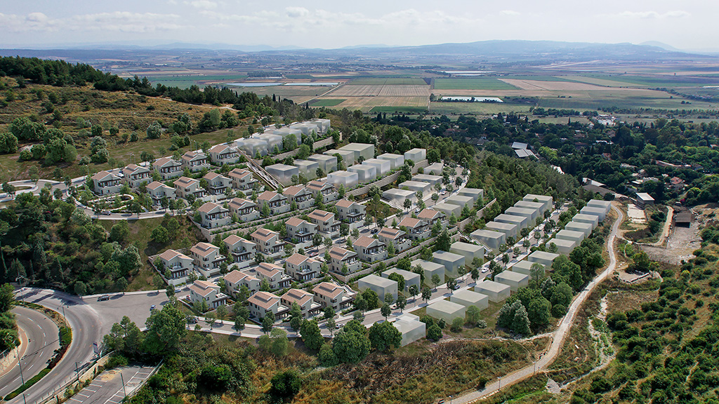 Rimonim - HaMoshava, Yokneam