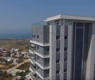 Effi Capital -  Aqua Prime - Luxury Tower