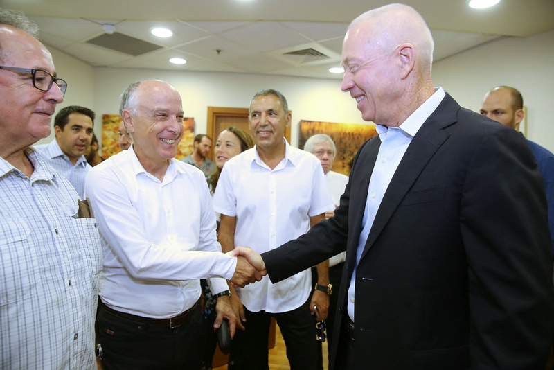 ניב קנטור