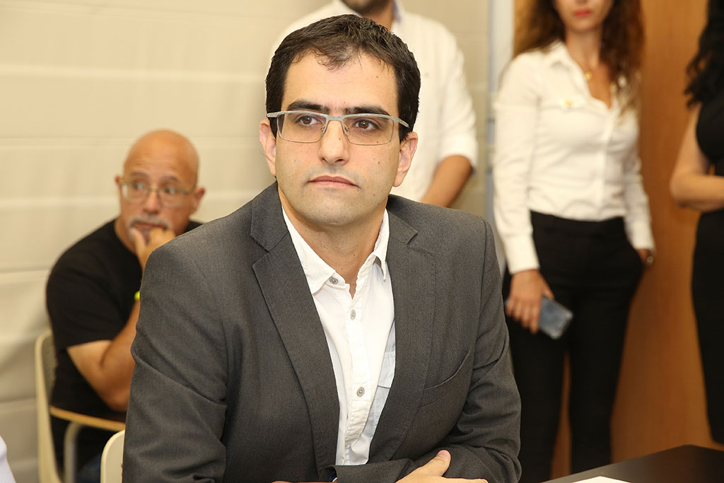 ניב קנטור