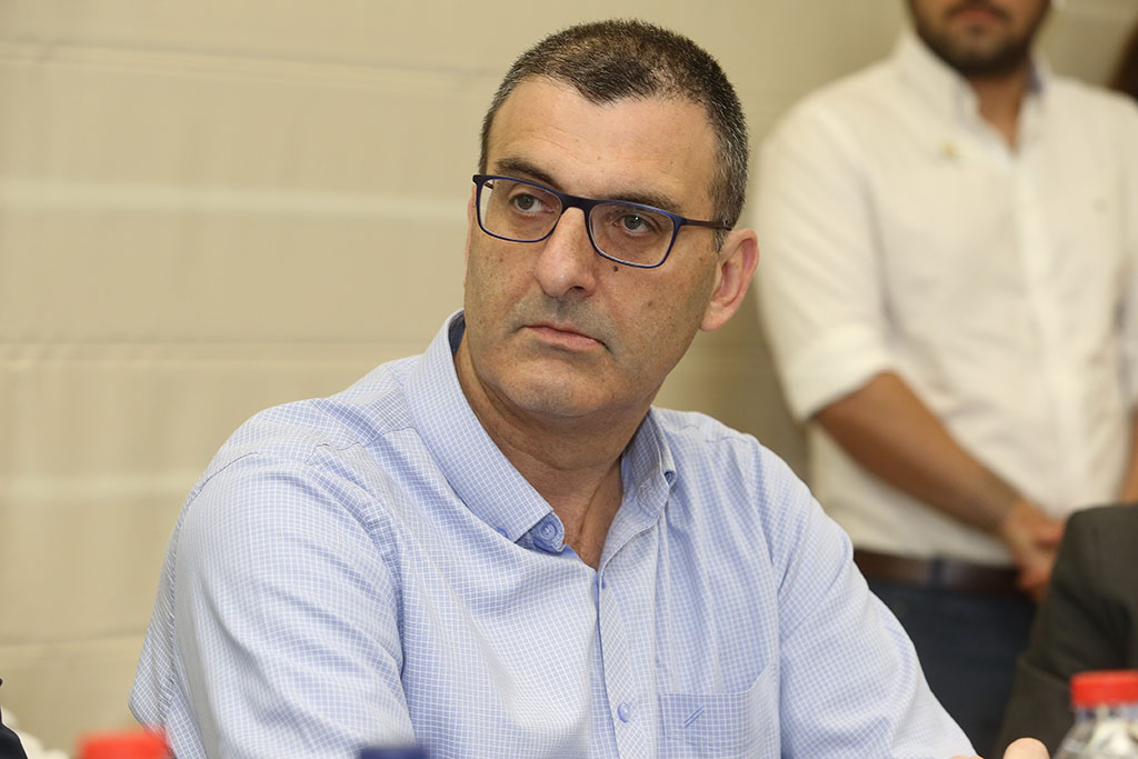 ניב קנטור
