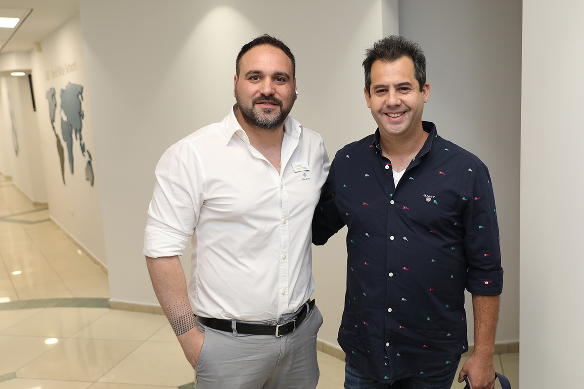 יח"צ