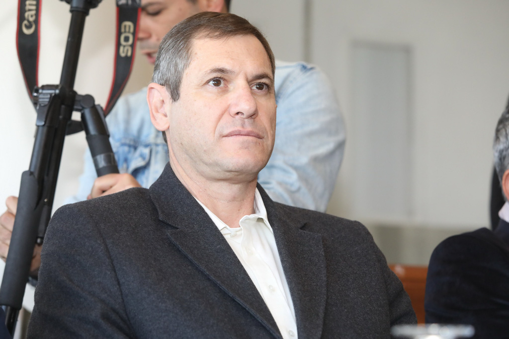ניב קנטור