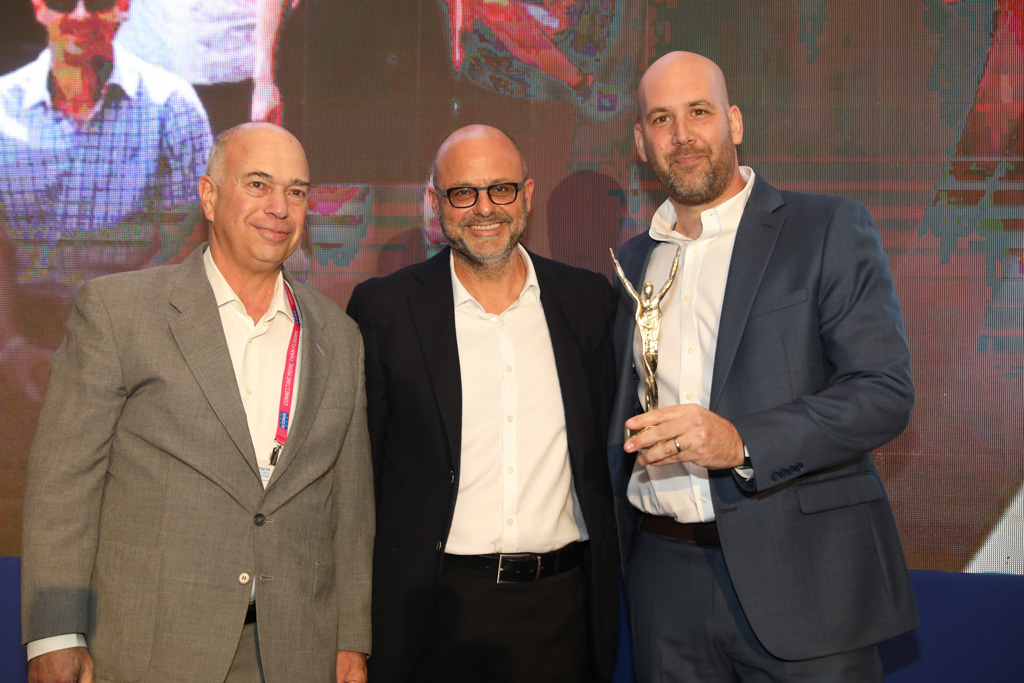 ניב קנטור