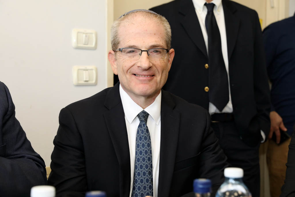 ניב קנטור