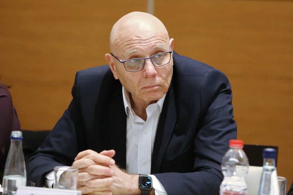 ניב קנטור