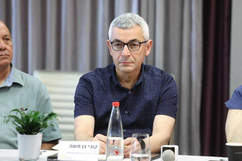 ניב קנטור