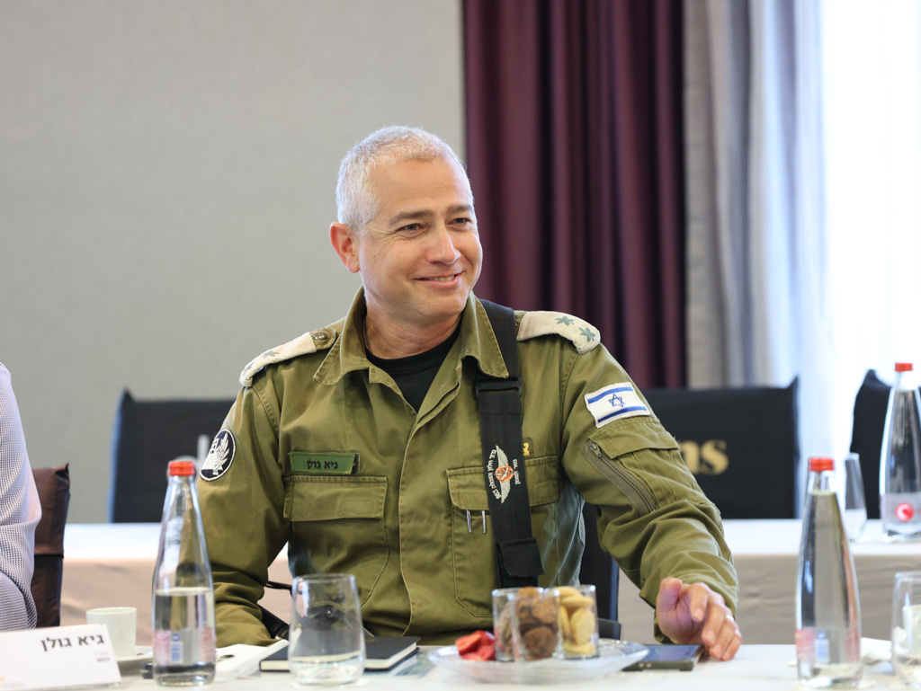 עופר ועקנין