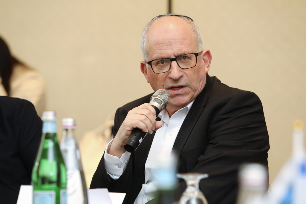 ניב קנטור