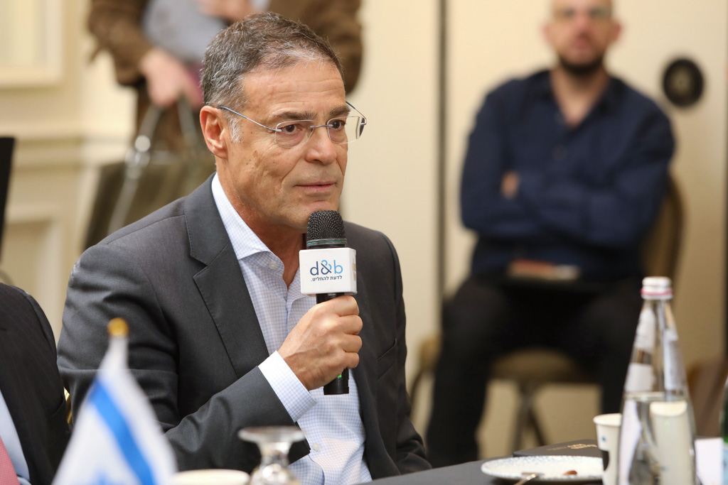 ניב קנטור