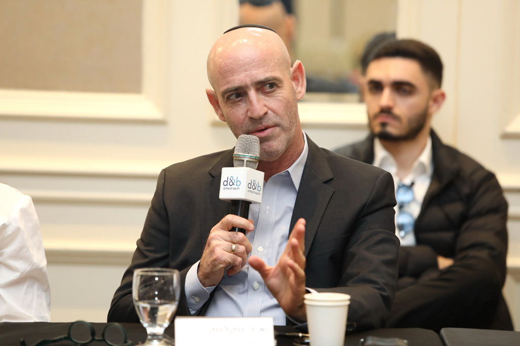 ניב קנטור