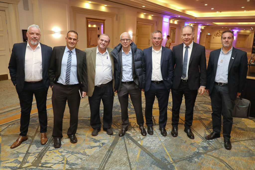 ניב קנטור