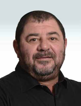אפי ברדה, קבוצת י.ב.ניר אפי ברדה, קבוצת י.ב.ניר