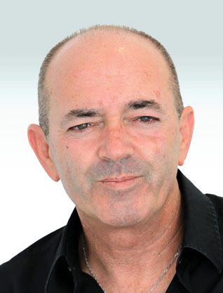 Berto Moadeb, Semel Kitchens